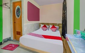 Oyo 90161 Hotel Lendosis Pipa Reja Angkatan 66