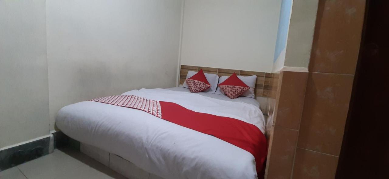 Oyo 90161 Hotel Lendosis Pipa Reja Angkatan 66 Palembang Zewnętrze zdjęcie