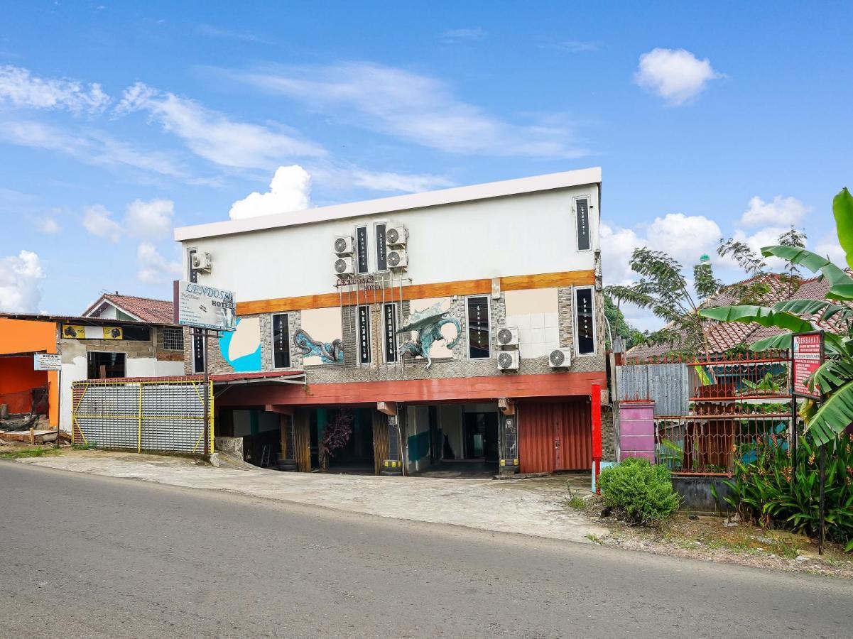 Oyo 90161 Hotel Lendosis Pipa Reja Angkatan 66 Palembang Zewnętrze zdjęcie
