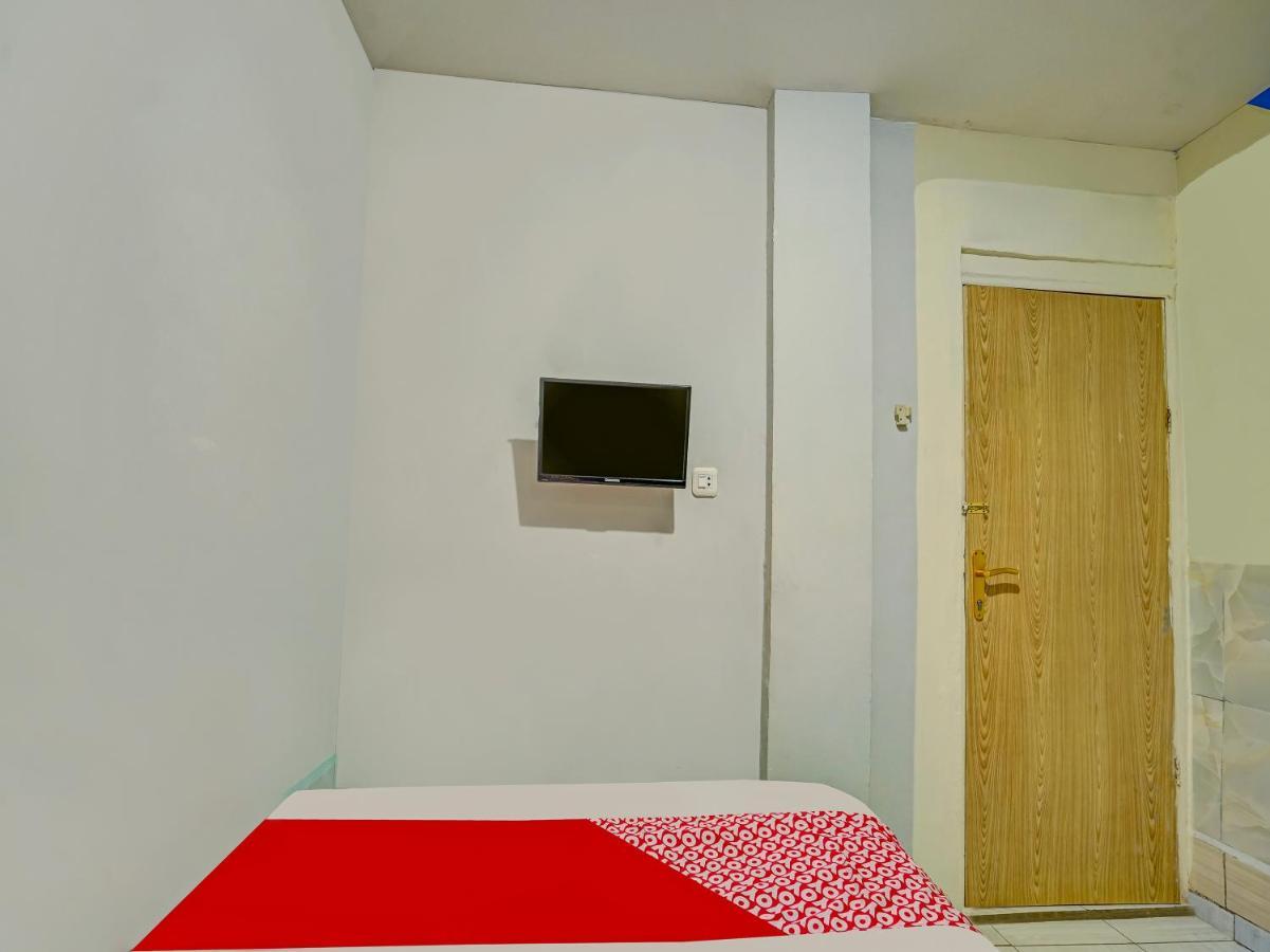 Oyo 90161 Hotel Lendosis Pipa Reja Angkatan 66 Palembang Zewnętrze zdjęcie